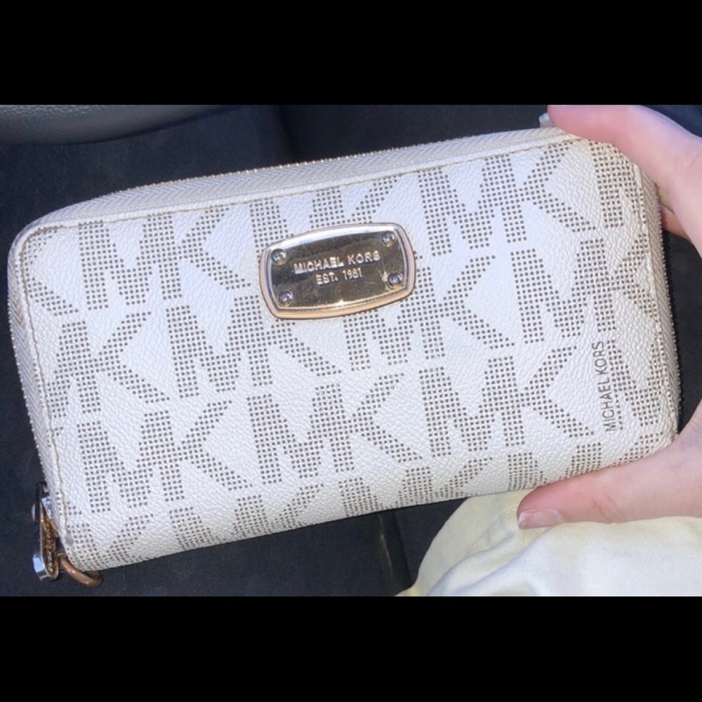 MICHAEL KORS WALLET